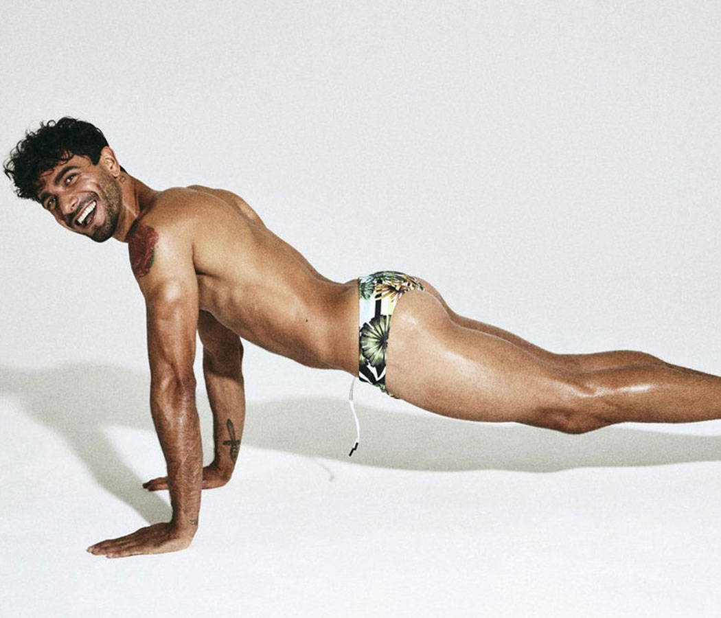 RUFSKIN SWIM FOR PAPER MAGAZINE